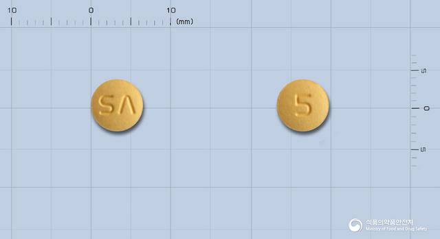 크레로슈정5밀리그램(로수바스타틴칼슘)
